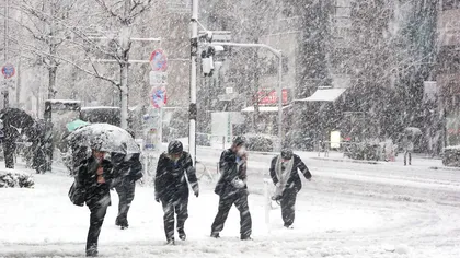BILANŢ NEGRU: Cel puţin un mort şi aproape 900 de răniţi, în urma ninsorilor din estul Japoniei