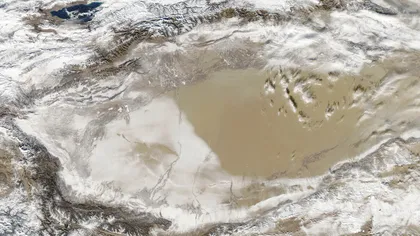 Fenomen rar în China: NASA a surprins un deşert acoperit de zăpadă FOTO