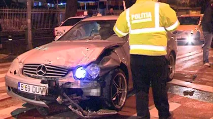 Un şofer beat a provocat un accident în Bucureşti. Patru persoane au fost rănite VIDEO