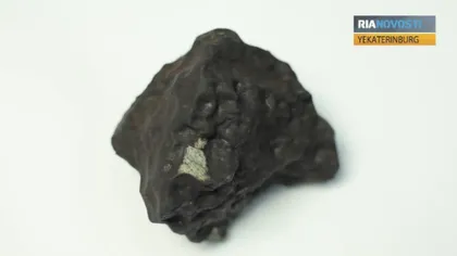 Un fragment de meteorit de circa un kilogram, găsit în Ural FOTO