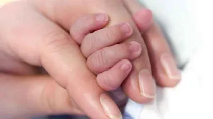 Tragedie în Suceava: Un bebeluş a murit strangulat cu şnurul de la suzetă