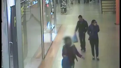 Copii, OBLIGAŢI să fure din mall. Minorii erau ameninţaţi dacă nu se supuneau VIDEO