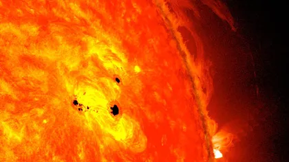 O pată solară gigantică, de şase ori mai mare decât Pământul, observată de NASA FOTO