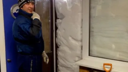 Apocalipsa albă, la Kiev. Blocaţi la etajul 7 din cauza zăpezii VIDEO