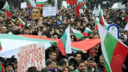 Bulgarii nu se lasă de manifestaţii: Zeci de mii de persoane protestează faţă de corupţie şi sărăcie