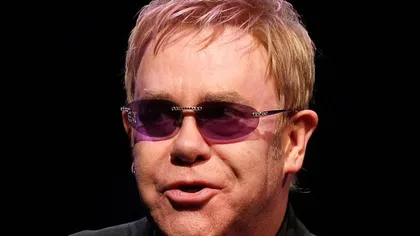 Elton John, cerere inedită în turneul său din Brazilia. Ce a solicitat pentru una din camere