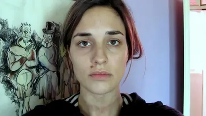 Şocantul mesaj al unei FEMEI pe Youtube: Un an în care am fost ABUZATĂ. Ajută-mă, te rog VIDEO