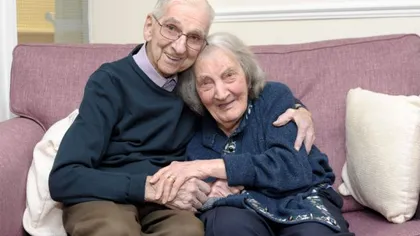 La bine şi la rău: Povestea soţului devotat care ţine vie memoria consoartei bolnave de Alzheimer
