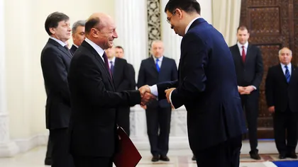 Robert Cazanciuc, uns ministru al Justiţiei. Băsescu: Şampania rămâne ca la Guvernul Boc. Nu avem