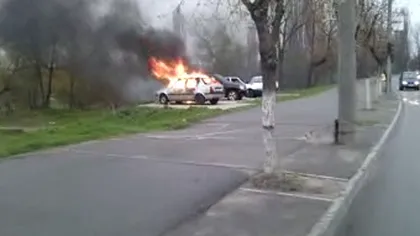 Două maşini care aparţin lui Adrian Mititelu au fost incendiate în Craiova VIDEO