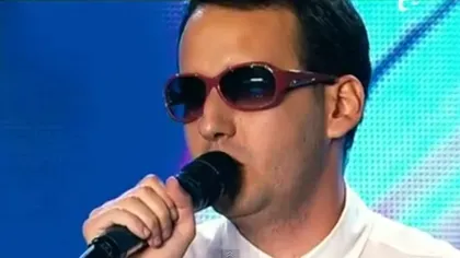 Tânărul nevăzător de la X Factor, care a făcut pe toată lumea să plângă, şi-a lansat primul single