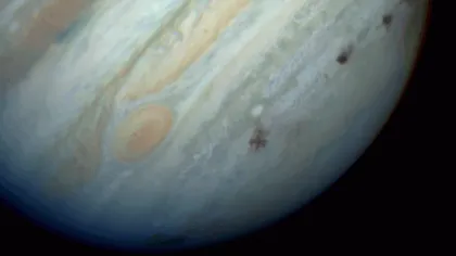 De ce există apă în atmosfera superioară a planetei Jupiter