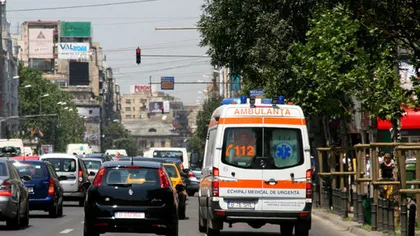 Un copil a fost luat cu ambulanţa după ce a fost bătut CRUNT de tatăl său