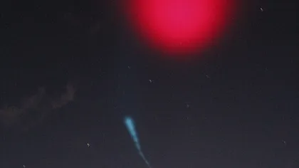 Experiment inedit la NASA: Experţii au creat nori roşii FOTO