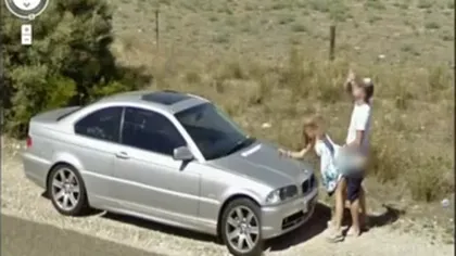 Cuplu, surprins făcând SEX PE STRADĂ, de o maşină Google Street VIDEO