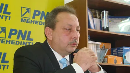 Trei membri ai PNL Mehedinţi au fost propuşi pentru excluderea din partid