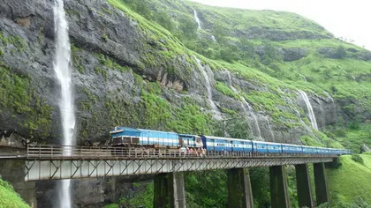 Drumuri de fier, în inima naturii. Cele mai fascinante 10 rute feroviare din lume GALERIE FOTO