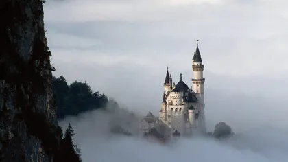 Castele adevărate, care par a fi desprinse din poveşti. În România există unul din ele FOTO