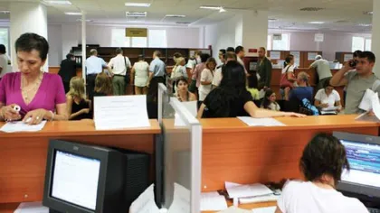 Ponta: Desfiinţarea posturilor neocupate, care încarcă artificial organigrama, va permite angajări