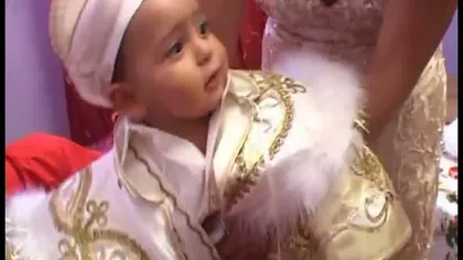 Prinţul ţiganilor, Armani, îmbrăcat în aur la propriul botez VIDEO