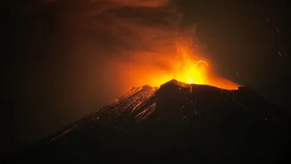 Popocatepetl în toată splendoarea: Faimosul vulcan mexican a oferit un spectacol de zile mari VIDEO