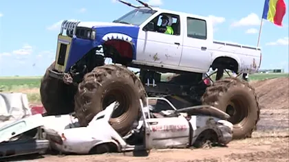 Show cu monster truck lângă Bucureşti VIDEO