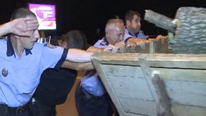 Poliţişti-căruţaşi la Slatina VIDEO