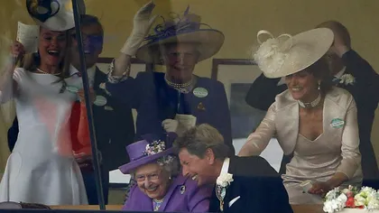 Victorie istorică pentru regina Elizabeth a II-a, la cursele de cai de la Ascot FOTO