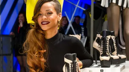 Rihanna poartă ţinute confecţionate într-o fabrică din Focşani