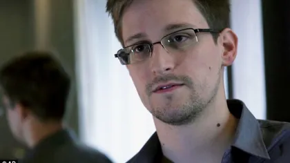 Scandalul supravegherilor NSA. Edward Snowden a părăsit Hong Kong şi a plecat în Rusia