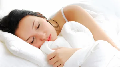 De ce şi cum te ajută să slăbeşti un somn bun