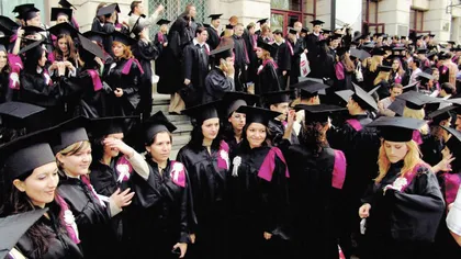Recensământ: Numărul absolvenţilor de studii superioare s-a dublat în ultimii zece ani