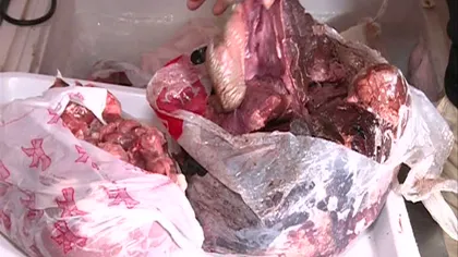 Carne stricată, la vânzare în pieţele Capitalei VIDEO