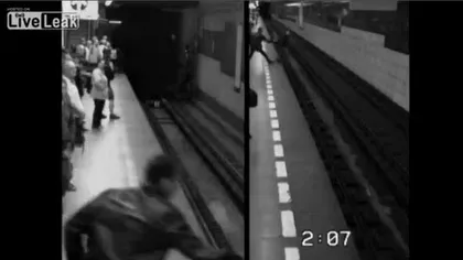 NOROC CHIOR: O tânără a scăpat nevătămată după ce a căzut sub metroul din Praga VIDEO