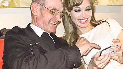 Un artist român a jignit-o în faţă pe Angelina Jolie. Vezi reacţia dezarmantă a actriţei