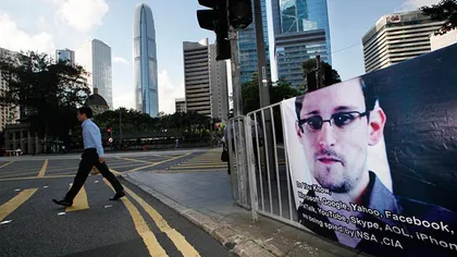 Snowden a primit documentele ce îi permit să părăsească aeroportul din Moscova
