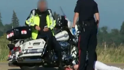 O şoferiţă româncă a fost bătută crunt de un poliţist în Canada VIDEO