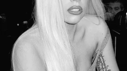 Apariţia DEZASTRUOASĂ a lui Lady Gaga: Brunetă, sprâncene blonde şi belciug în nas FOTO