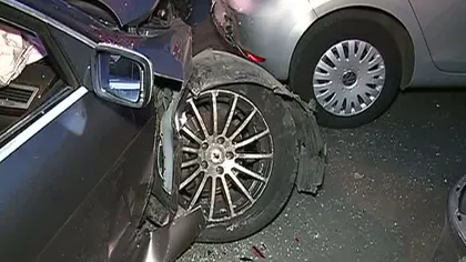 O şoferiţă a LOVIT cinci maşini dintr-o lovitură, în Mamaia VIDEO