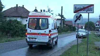 Un tânăr din Bistriţa-Năsăud s-a urcat beat la volan şi a ajuns cu maşina într-un cap de pod VIDEO