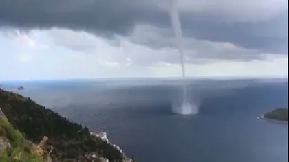 TORNADĂ PE APĂ, surprinsă pe coasta croată a Mării Adriatice VIDEO