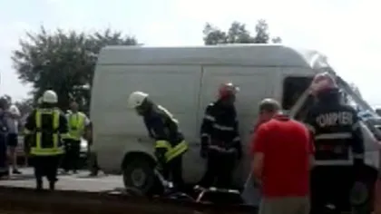 Victima unui accident rutier din Bacău a fost uitată într-o dubă VIDEO