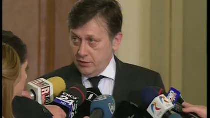 Antonescu îi dă dreptate lui Băsescu: Sunt de acord că nu se poate adopta o lege pentru o companie