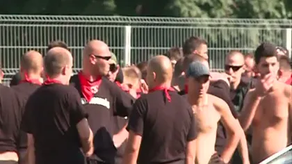Fanii maghiari poartă tricouri jignitoare la adresa României. Inscripţiile sunt revoltătoare