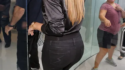 Una dintre surorile Kardashian a bătut-o pe Kim la cel mai sexy posterior! Vezi aici despre cine e vorba FOTO