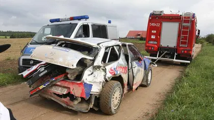 Robert Kubica, un nou accident. S-a răsturnat cu maşina de raliu, pe drum drept VIDEO