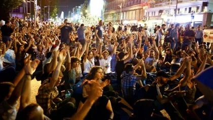 Sute de oameni au protestat la Universitate împotriva proiectul Roşia Montană