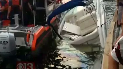 O barcă a Poliţiei a lovit două ambarcaţiuni pe un râu din SUA VIDEO