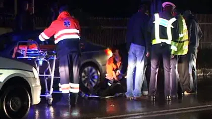 Un bărbat a fost izbit de o maşină chiar pe trecerea de pietoni VIDEO