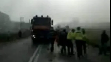 Accident grav pe DN13 la ieşirea din Feldioara, circulaţia fiind blocată